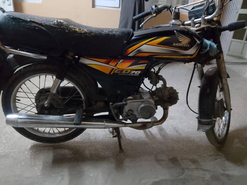 Honda CD70 4