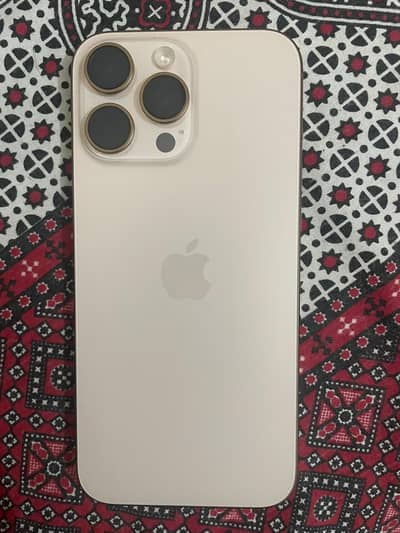 Apple iPhone 16 Pro Max