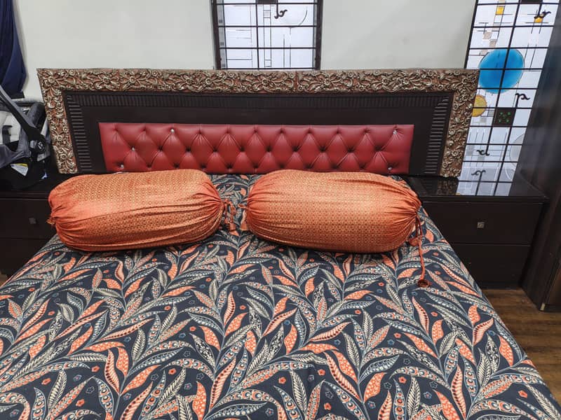 Double Bed 0