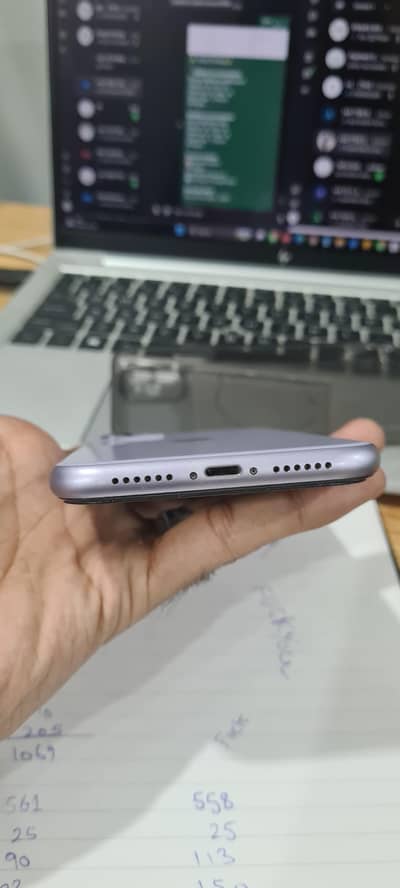 Apple iPhone 11