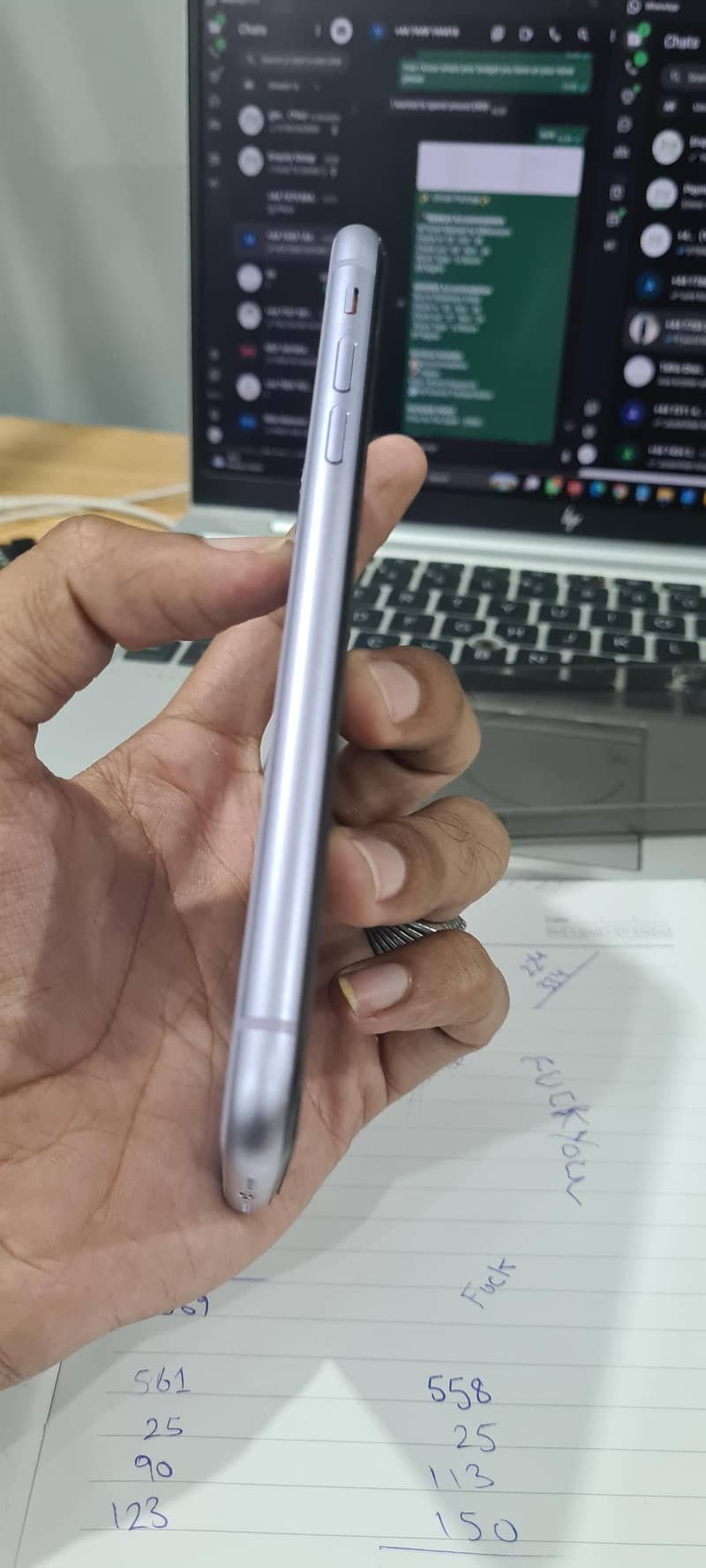 Apple iPhone 11 3