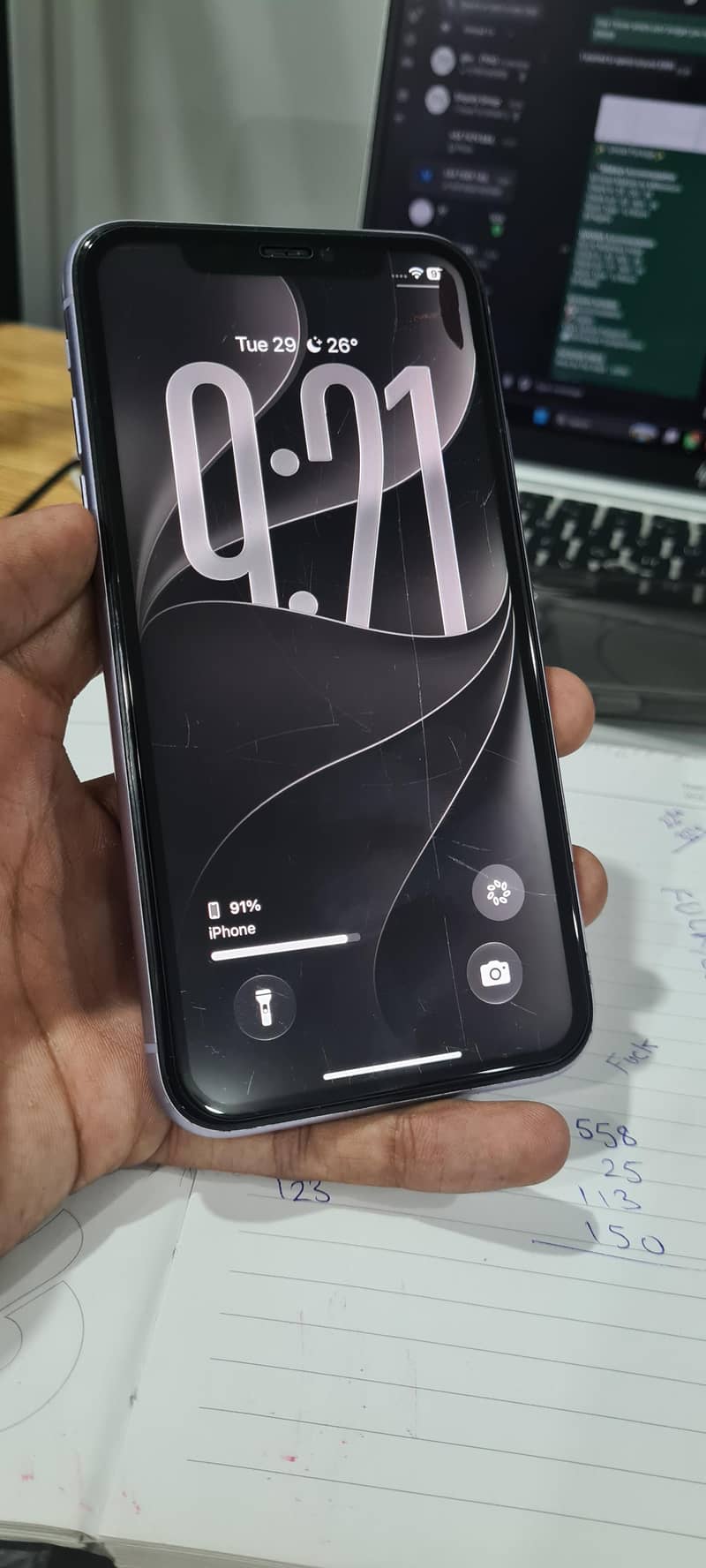 Apple iPhone 11 4