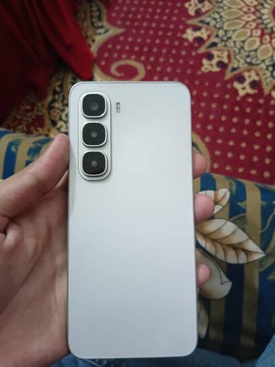 Infinix Hot 60i,  8/128 all ok 10/10 condition