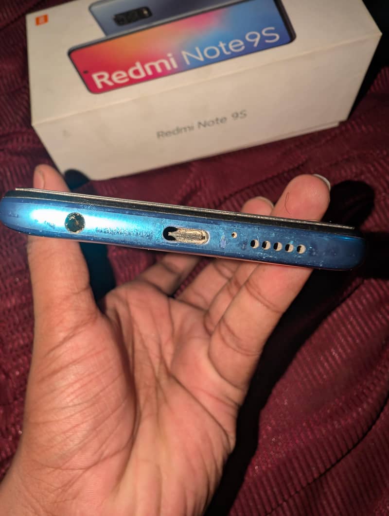 Xiaomi Redmi Note 9S 3