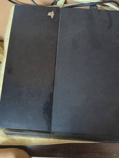 ps4 for sale with 2 controller non jailbreak