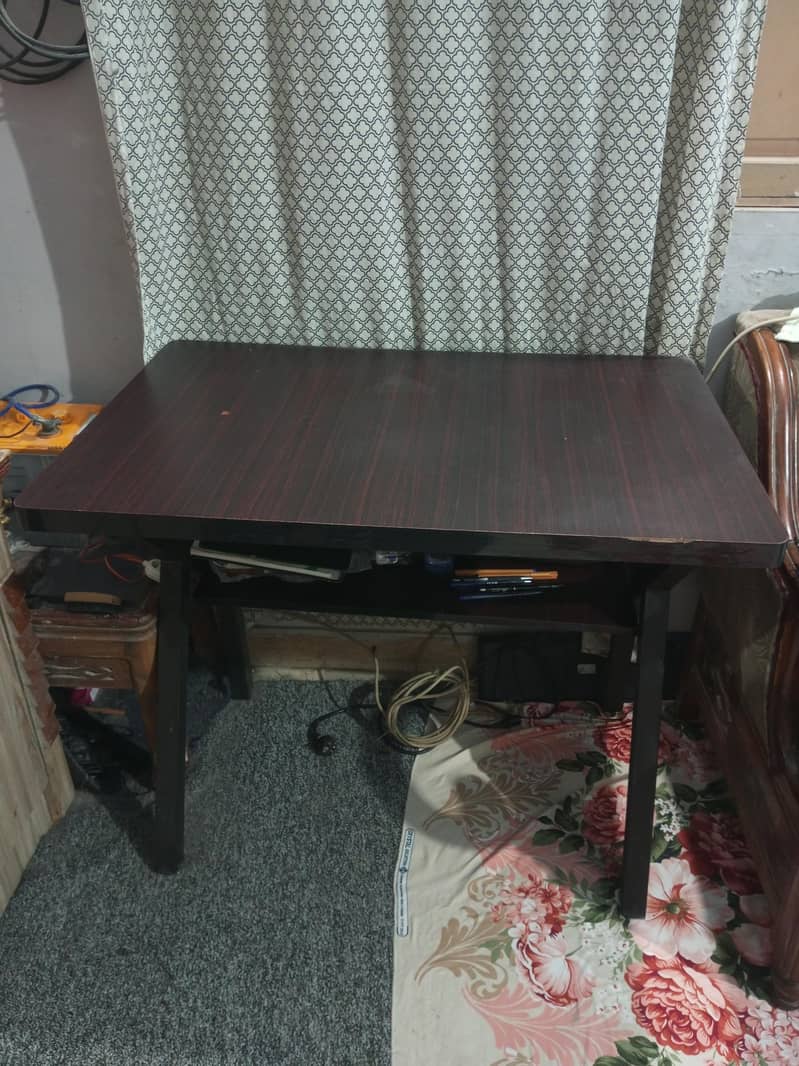 copmputer Table 2
