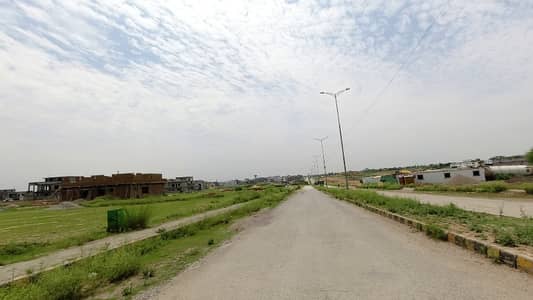 HOUSING FOUNDATION SECTOR G-14/3 (50*90) PLOT FOR SALE