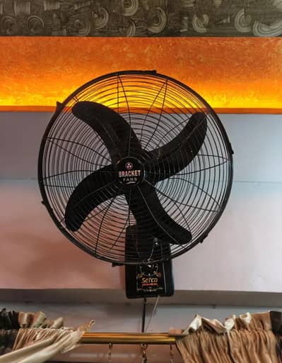 sefco AC DC rorateable fan