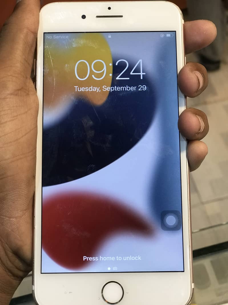 Apple iPhone 7 Plus 5