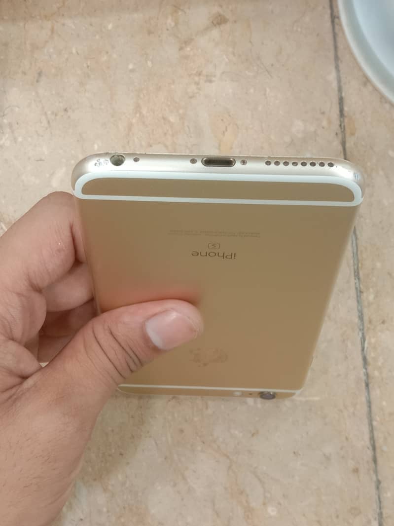 Apple iPhone 6S Plus 4