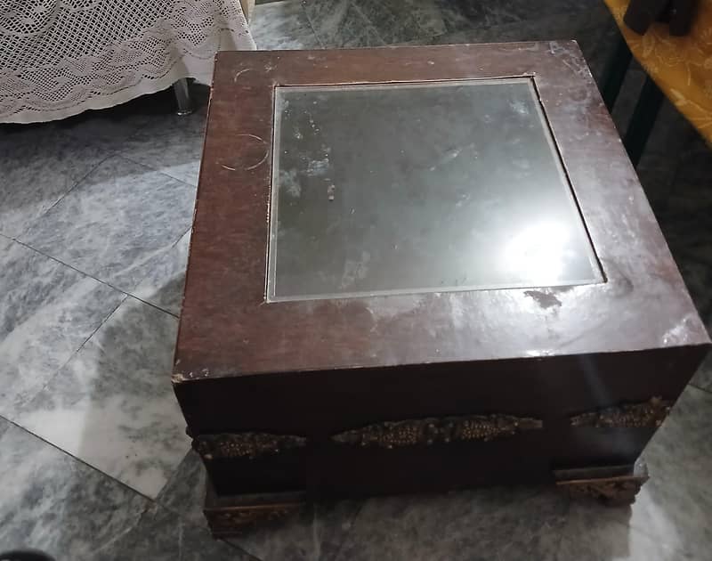 Sofa set or table good condition 2