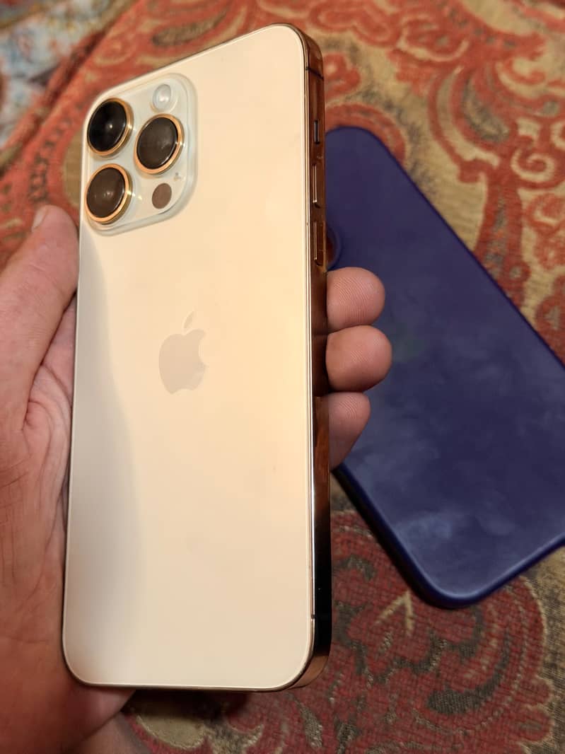 Apple iPhone 14 Pro Max 2