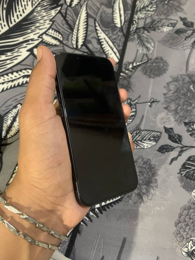Apple iPhone 14 8