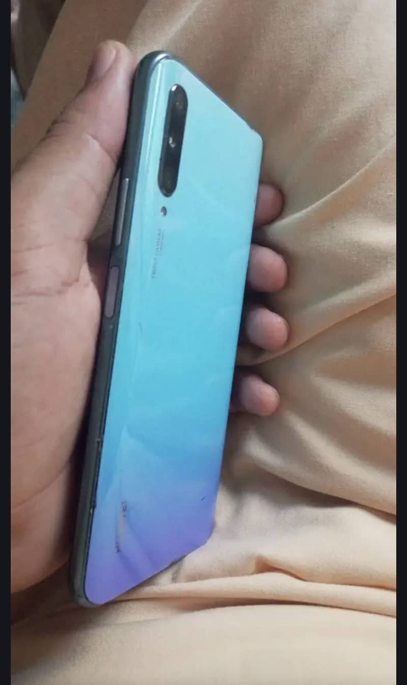 Huawei Y9s 1