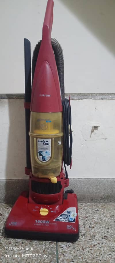 Samsung 1600W Vacuum Cleaner – 2nd Hand, Excellent Condition