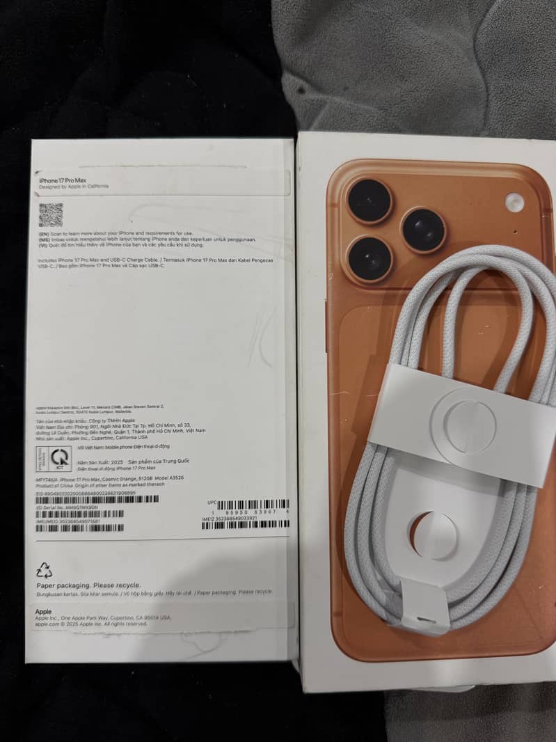 Apple iPhone 17 Pro Max 6