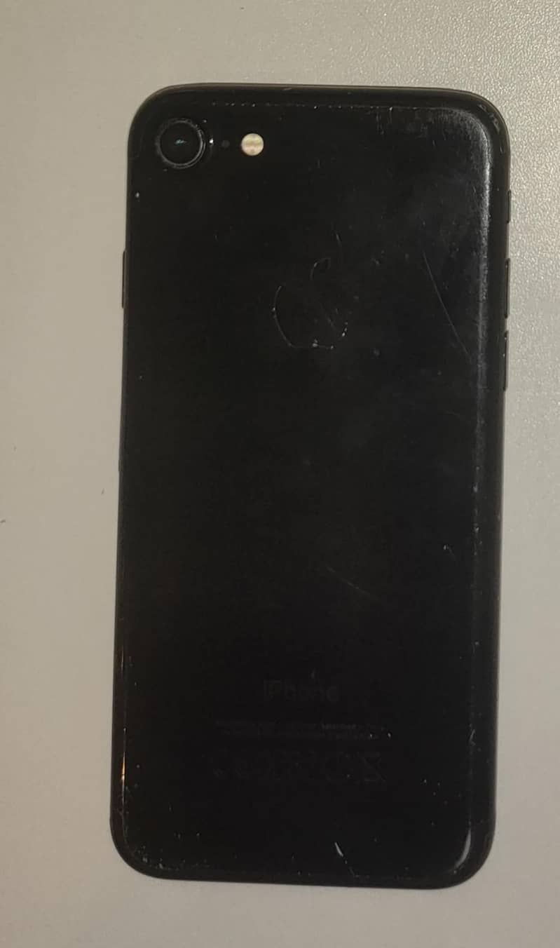 Apple iPhone 7 1