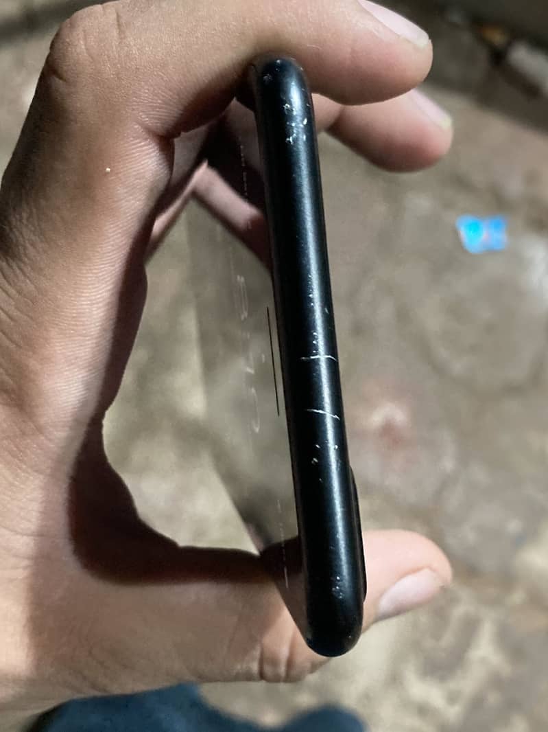 Apple iPhone 7 Plus 2