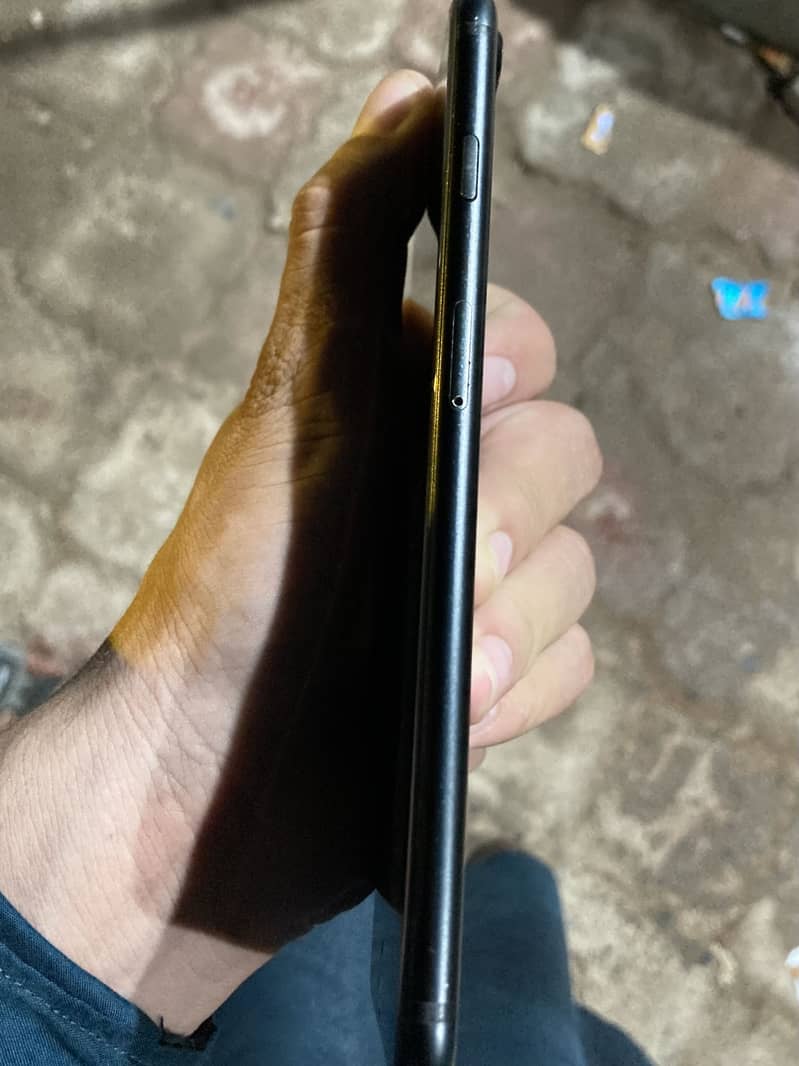 Apple iPhone 7 Plus 4