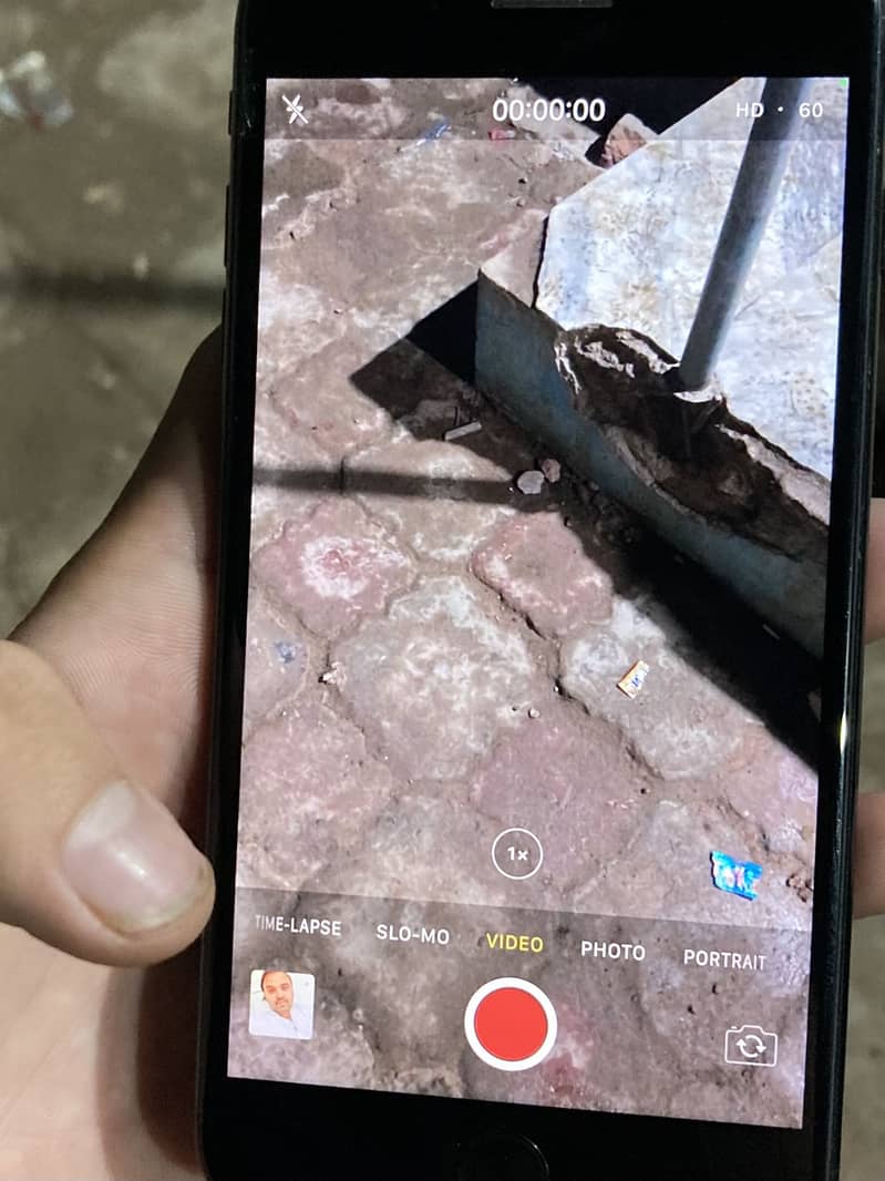 Apple iPhone 7 Plus 5