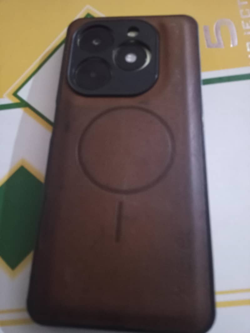 Tecno Spark 20C 1