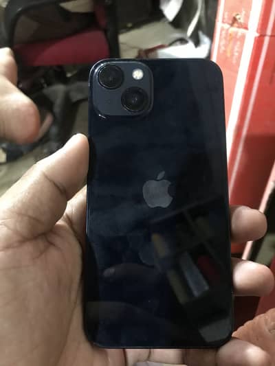 Apple iPhone 13