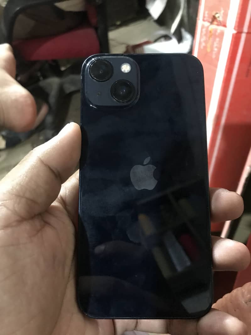 Apple iPhone 13 0