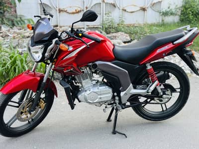 Suzuki Gsx 125 2026 brand new condition 10/10 low mileage