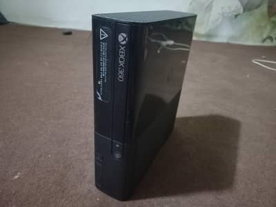 Xbox 360 E Slim 500 GB