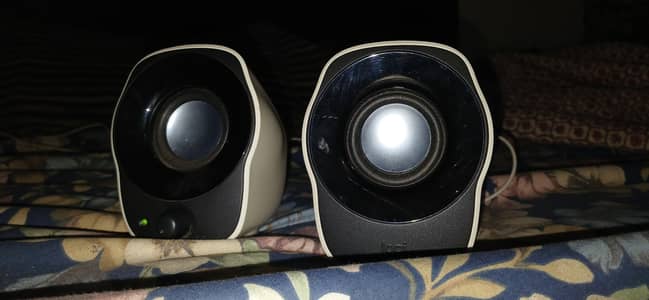 logitech speaker USB~powered Z 120