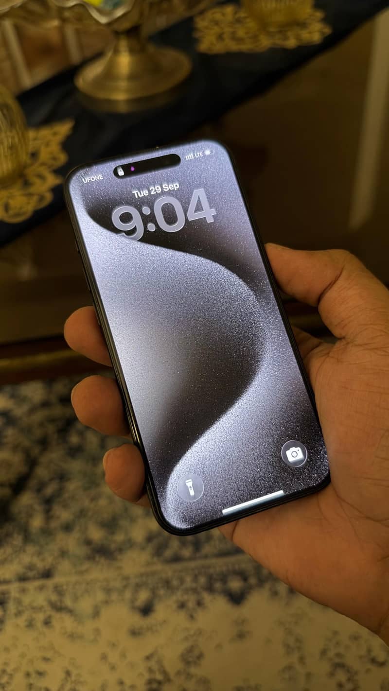 Apple iPhone 15 Pro 1