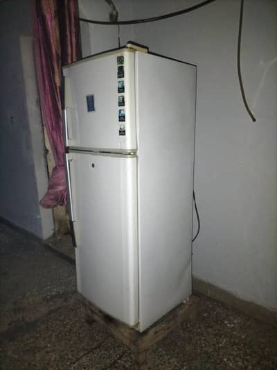 Dawlance fridge used and perfect for a small family