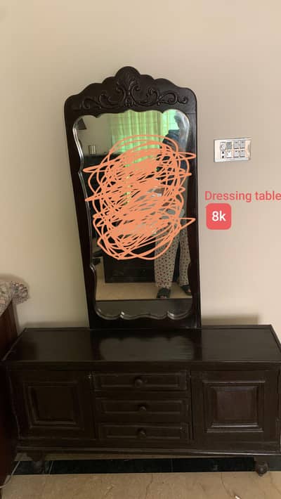 Wood dressing table
