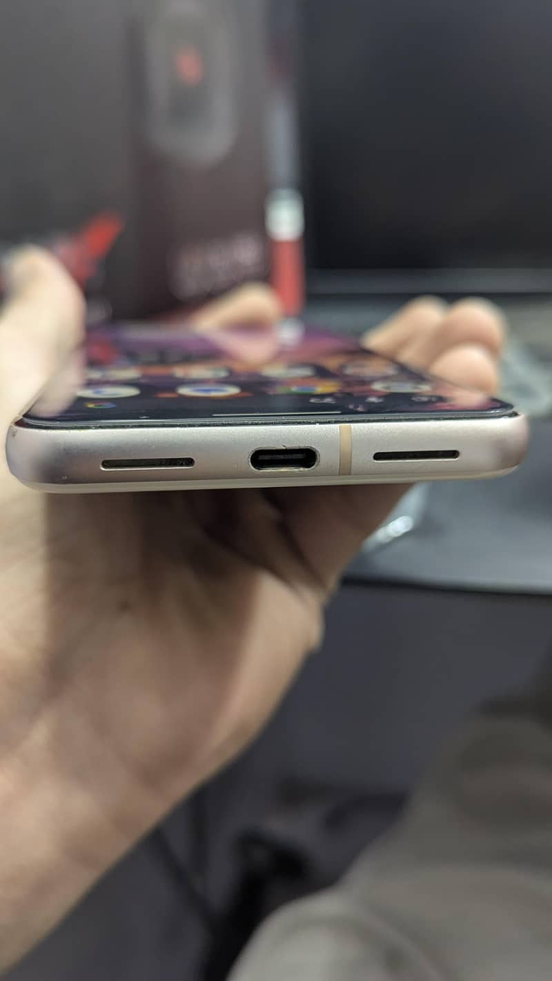 Google Pixel 8 2