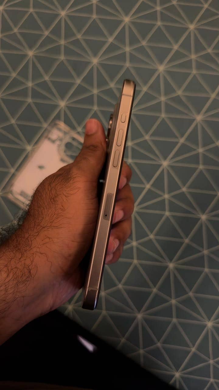 Iphone 15 pro max 1