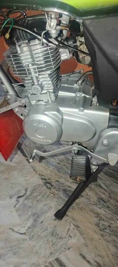 delux 125 exchange 125 up model and ybr only
