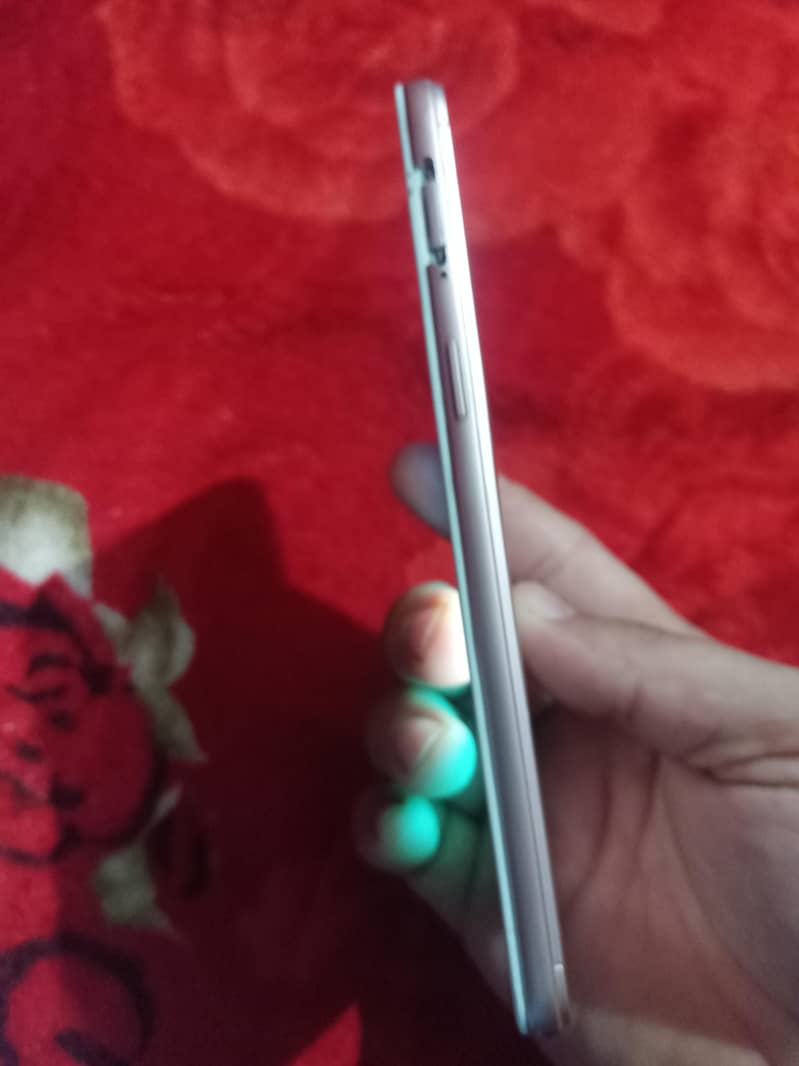 OPPO A57 1