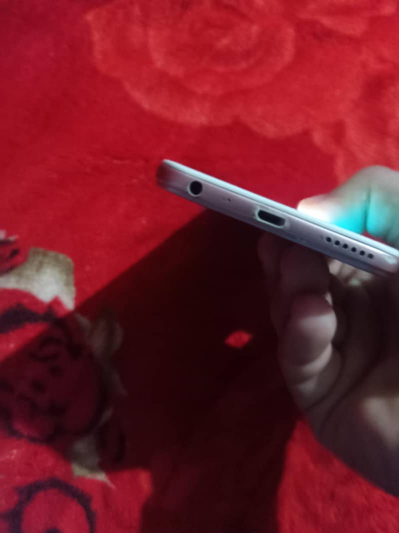 OPPO A57 2
