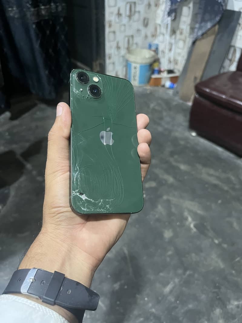 Apple iPhone 13 3