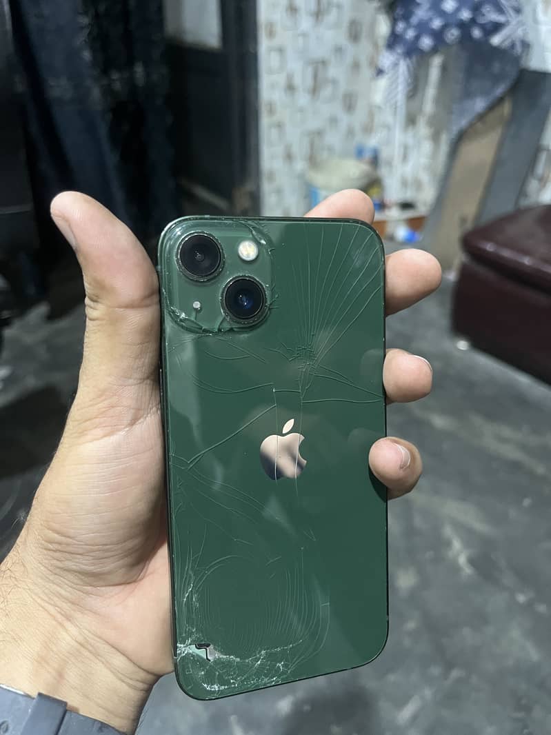 Apple iPhone 13 10
