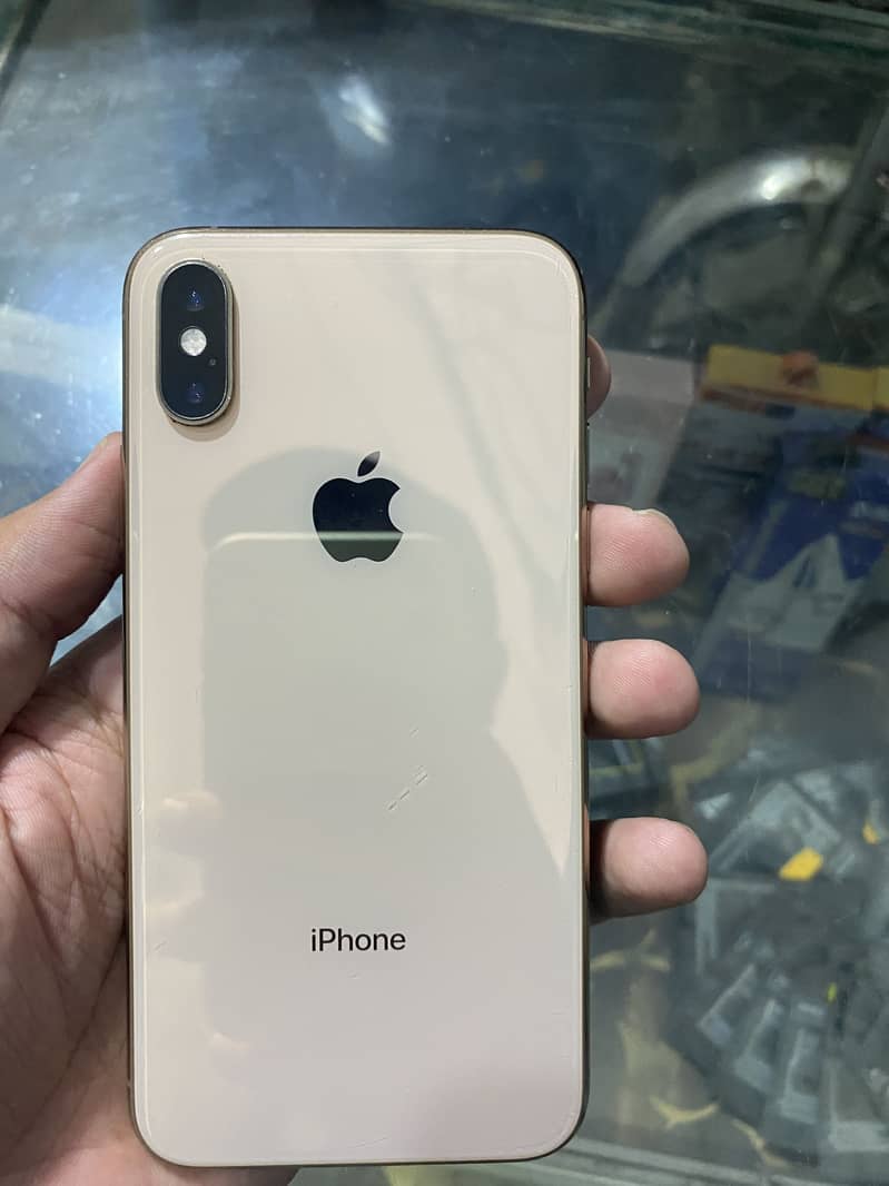 Apple iPhone XS 4