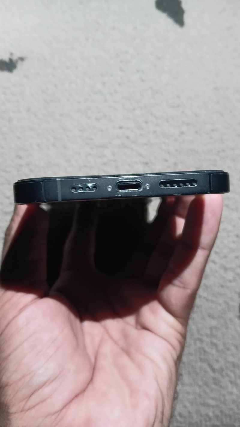 Apple iPhone 13 Pro Max 4