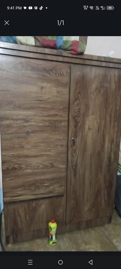 2 door Almari