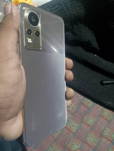 Infinix Note 11