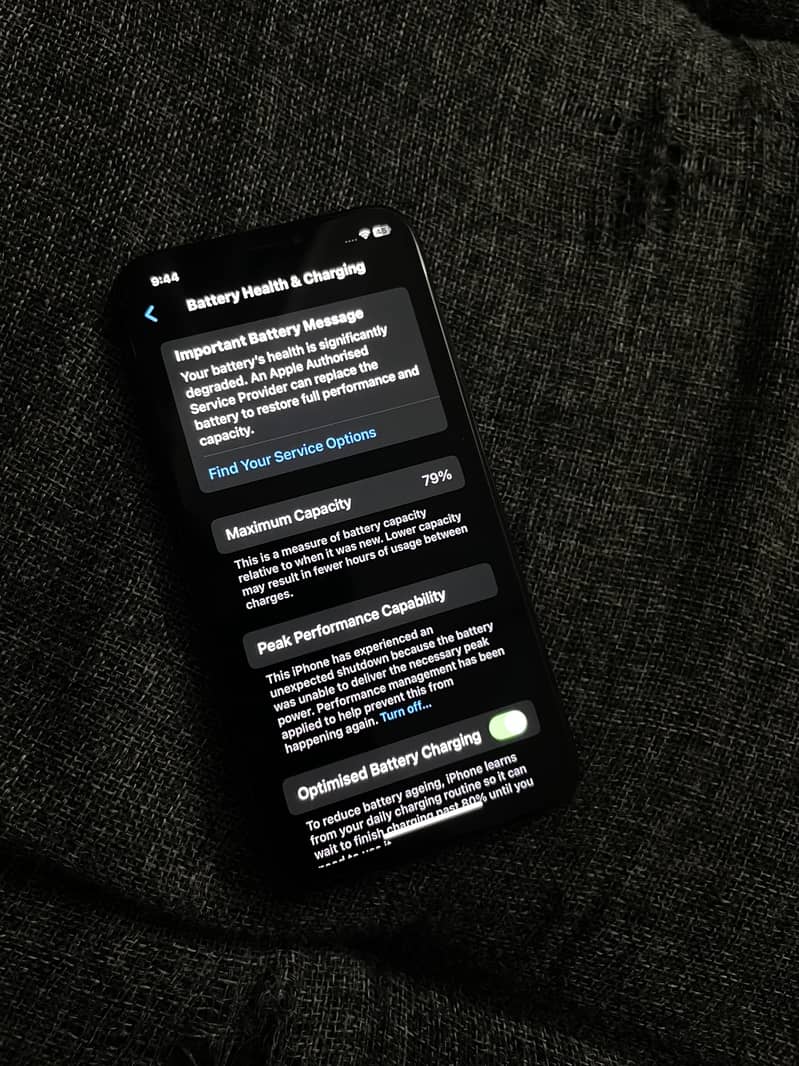 Apple iPhone XS 3