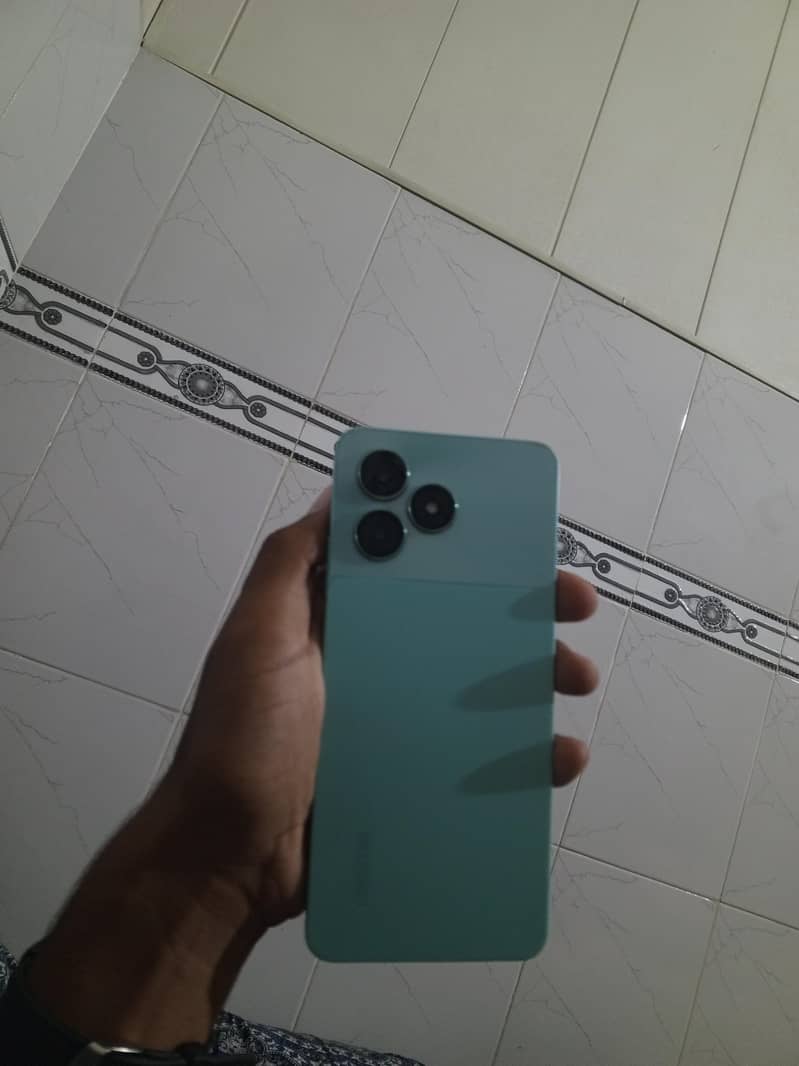 Realme C51 0