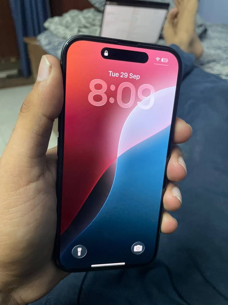 Apple iPhone 16 JV 0