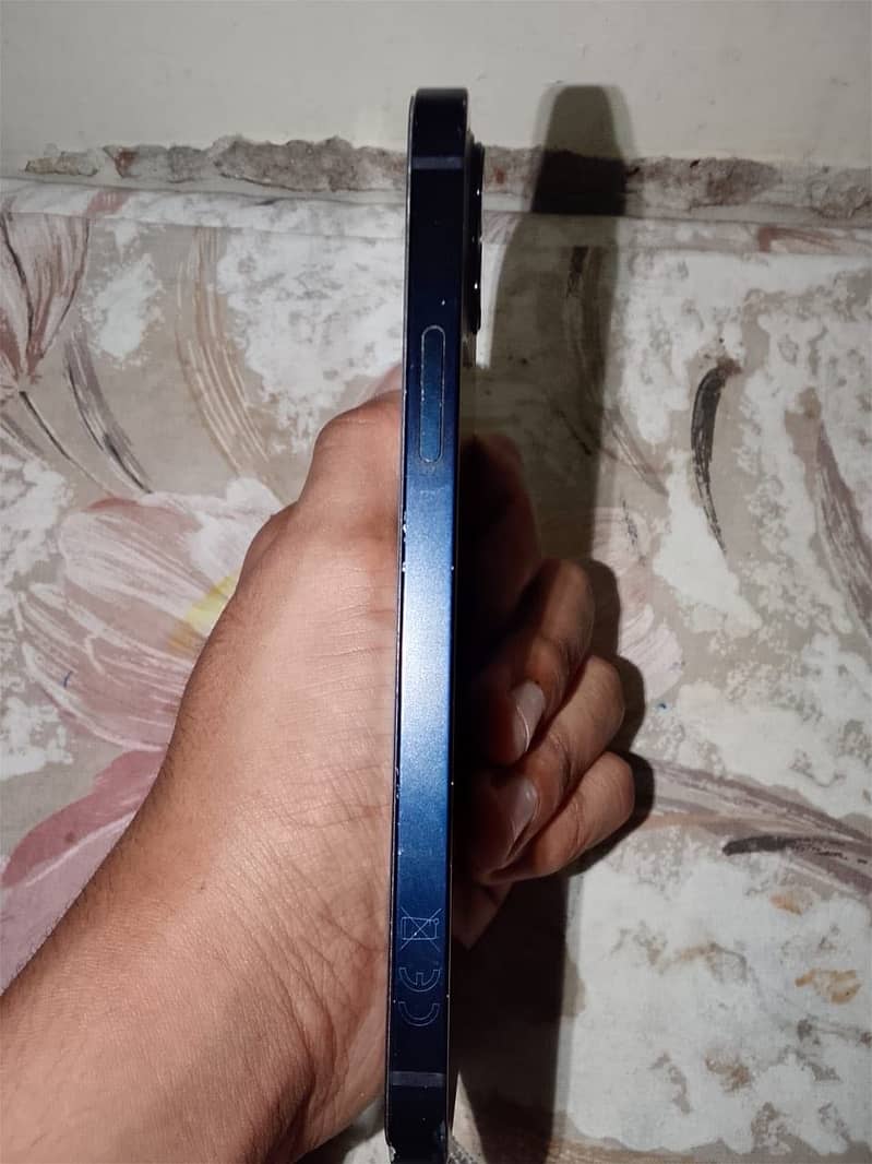 Apple iPhone 12 10