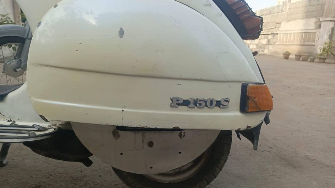 Vespa 4