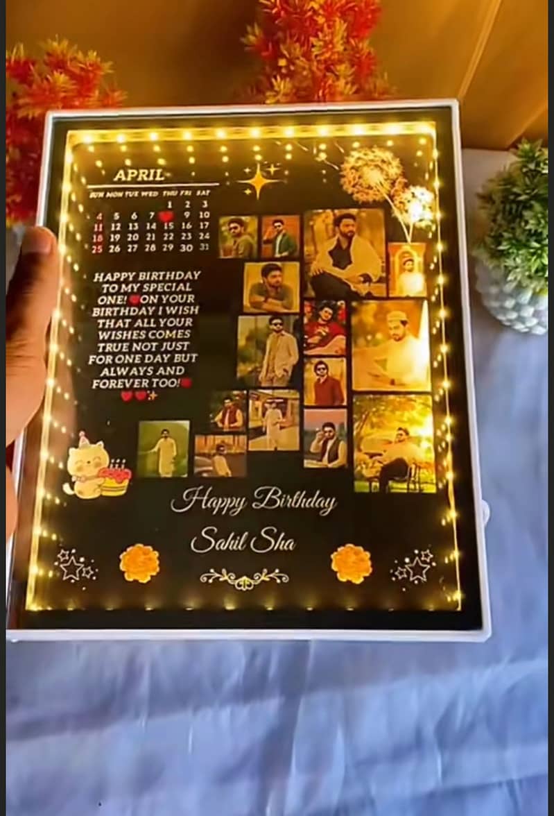 Customize Magic Photo Frame 0